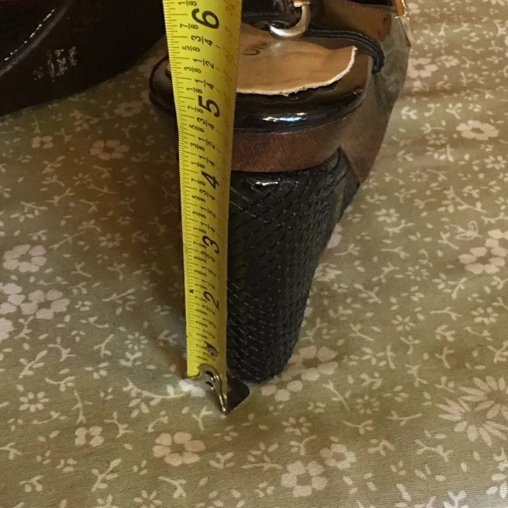 VERA PELLE black wedge sandals in size 6 to 6 1/2